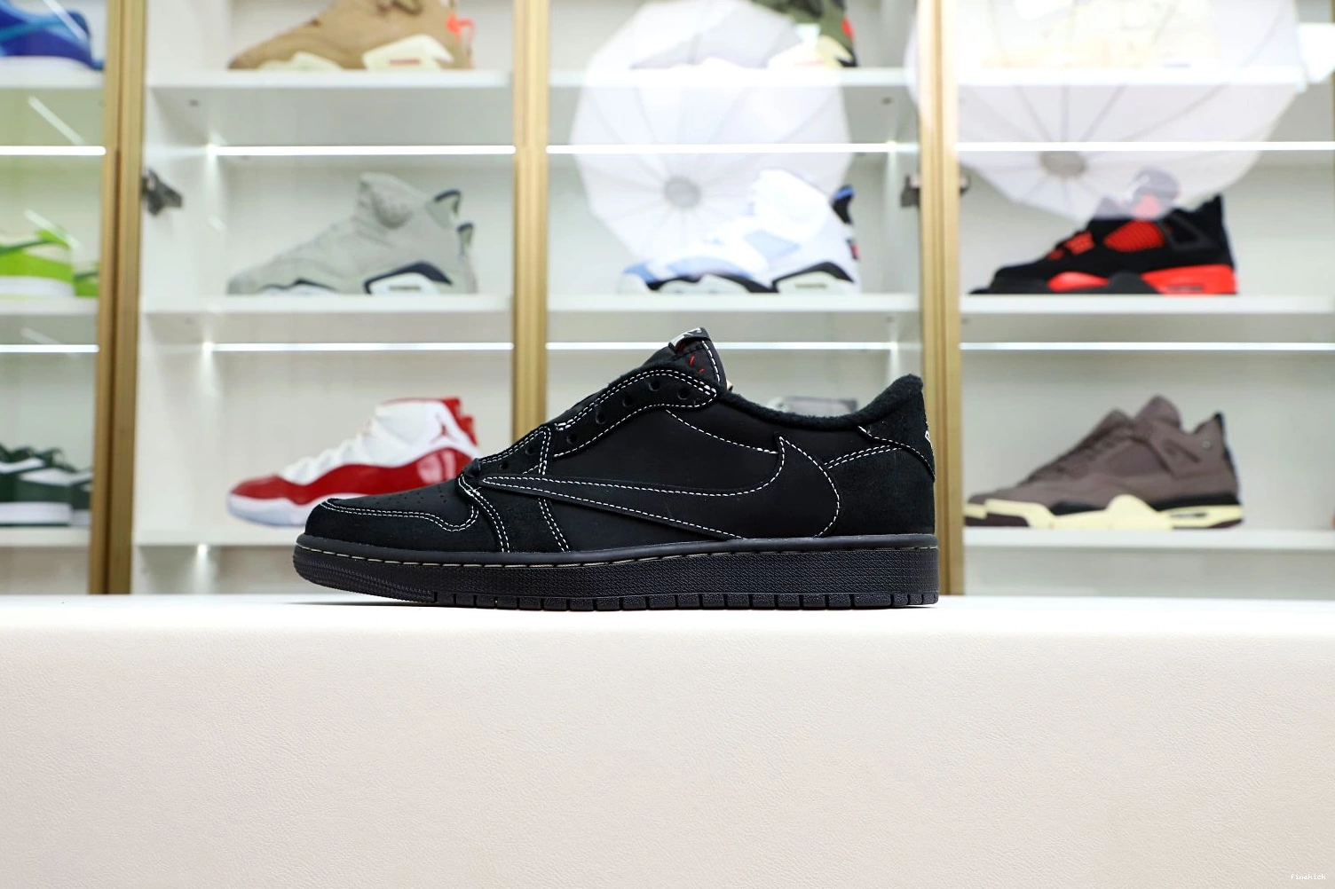 AIR “BLACK JORDAN PHANTOM” TRAVIS NIKE X SCOTT OG 1 LOW 0202